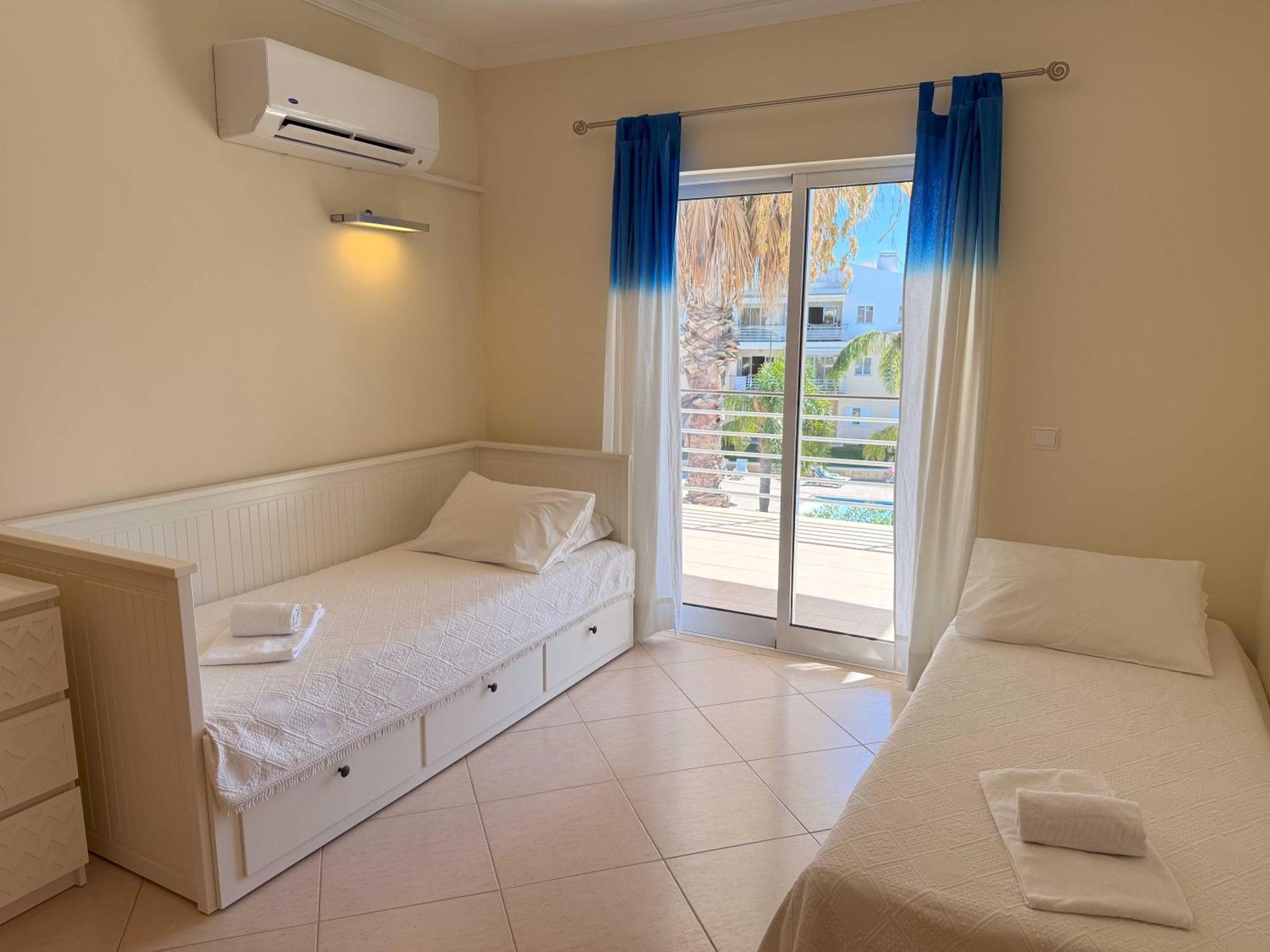 Portugal Rentals Vila Da Praia Apartments Алвор Екстериор снимка