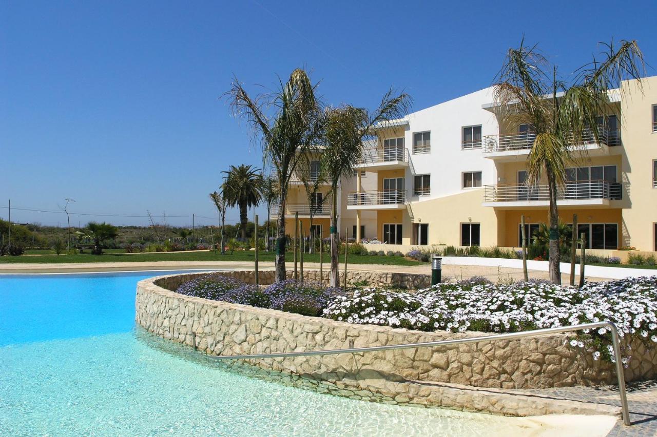 Portugal Rentals Vila Da Praia Apartments Алвор Екстериор снимка