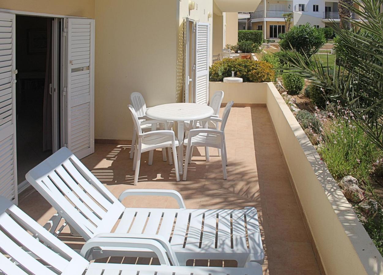 Portugal Rentals Vila Da Praia Apartments Алвор Екстериор снимка